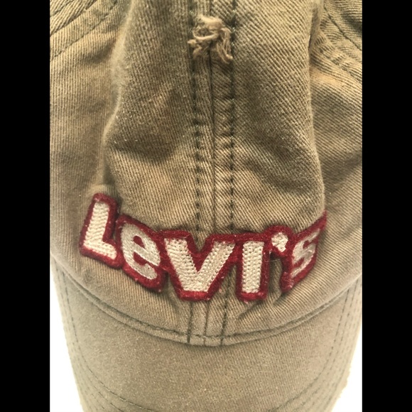 Levi’s Cap - Picture 2 of 5